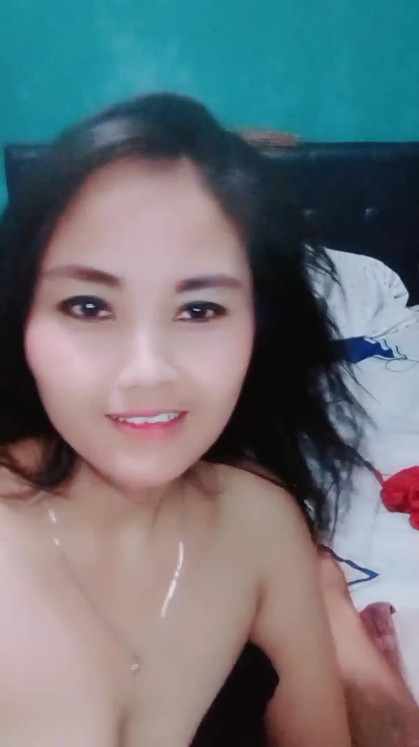 Thumbnail untuk Tante Linn Ngentot Wot Di Dreamlive Id Host