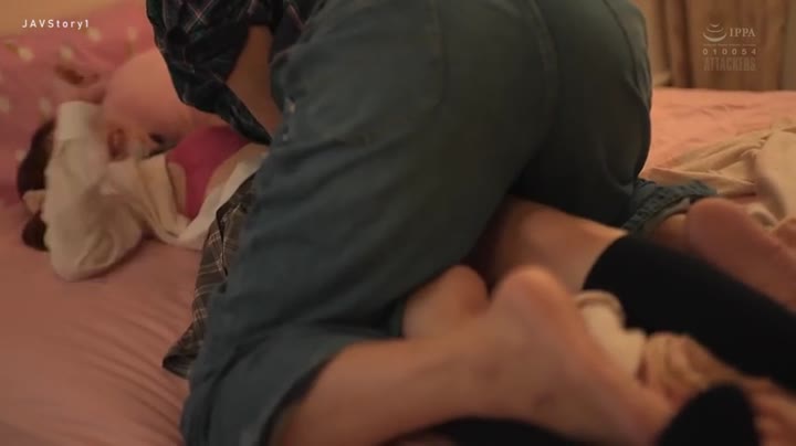 Thumbnail untuk Pasrah Digenjot Kakak Kandung Tsumugi Akari Jav Sub