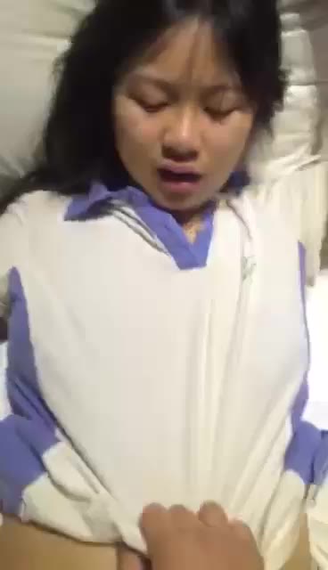 Thumbnail untuk Bokep Smp Chindo Layani Kakak Tiri Doodstream Poophd
