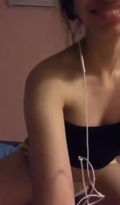 Thumbnail untuk Zalva Viral Banyak Dicari Cari Kacungjandav2 Telegram Bokep31