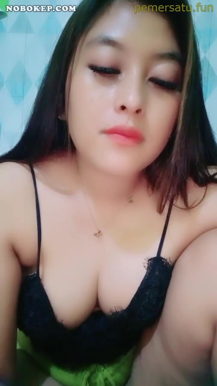 NOBOKEP Bokep Indo Tante Rinjani Remas Toketnya Desah Binal -