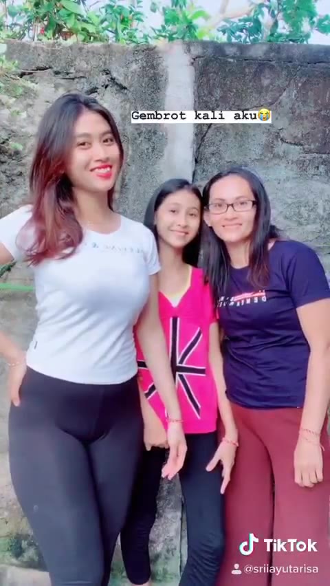P4 SRI AYU TARISA GADIS BALI VIRAL PEMERSATU DOT FUN