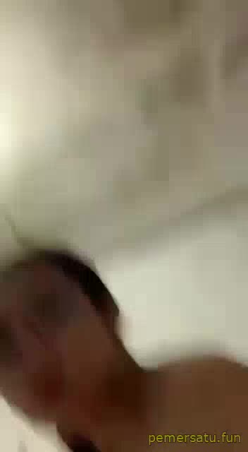 P12 Dian Abg 18yo Suka Colmek Genjot Bantal Kena Entot