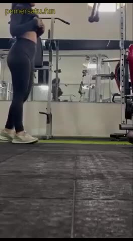Gym Kompilasi Jilbab Hitam Sepong Kontol Pelatih