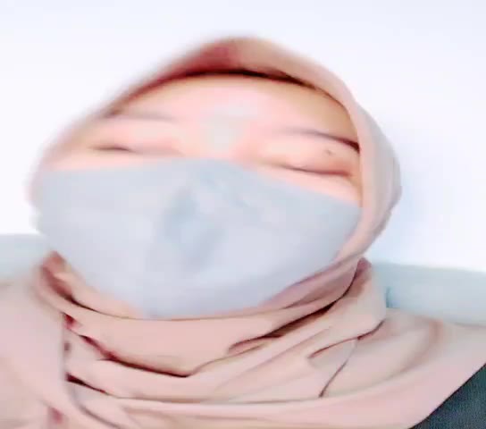 Temenin Nita Jilbab Cakep Bodynya Hot Bugil Colmek