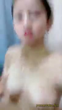 P18 Elsa Ponakan Tante Kina Viral