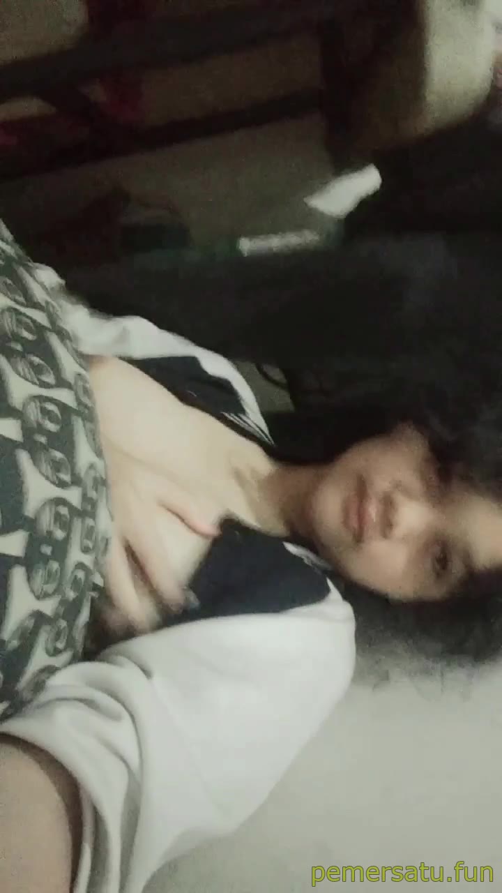 P16 Bella ABG Jilbab Gemoy Manja Colmek 18yo