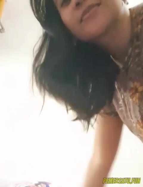 P208 Violet Stw Tante Binal Butuh Lawan Ngewe