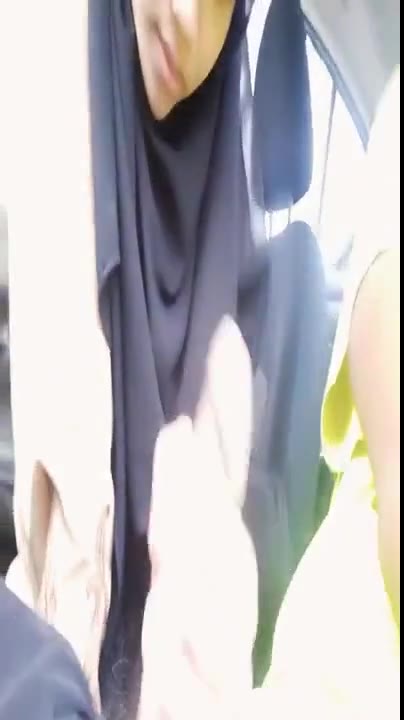 Mobil Jilbab Hitam Gemoy Serius Banget Kocok Batang Di
