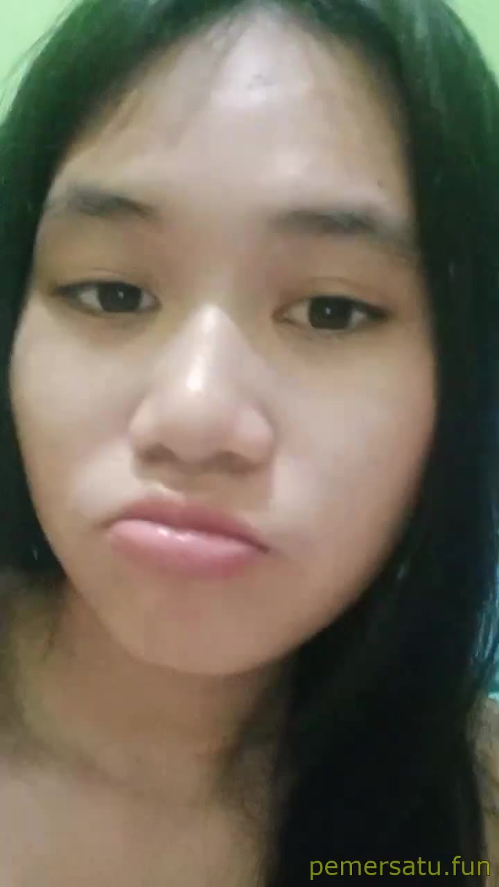 P32 Zeya Abg 18yo Kacamata Sange