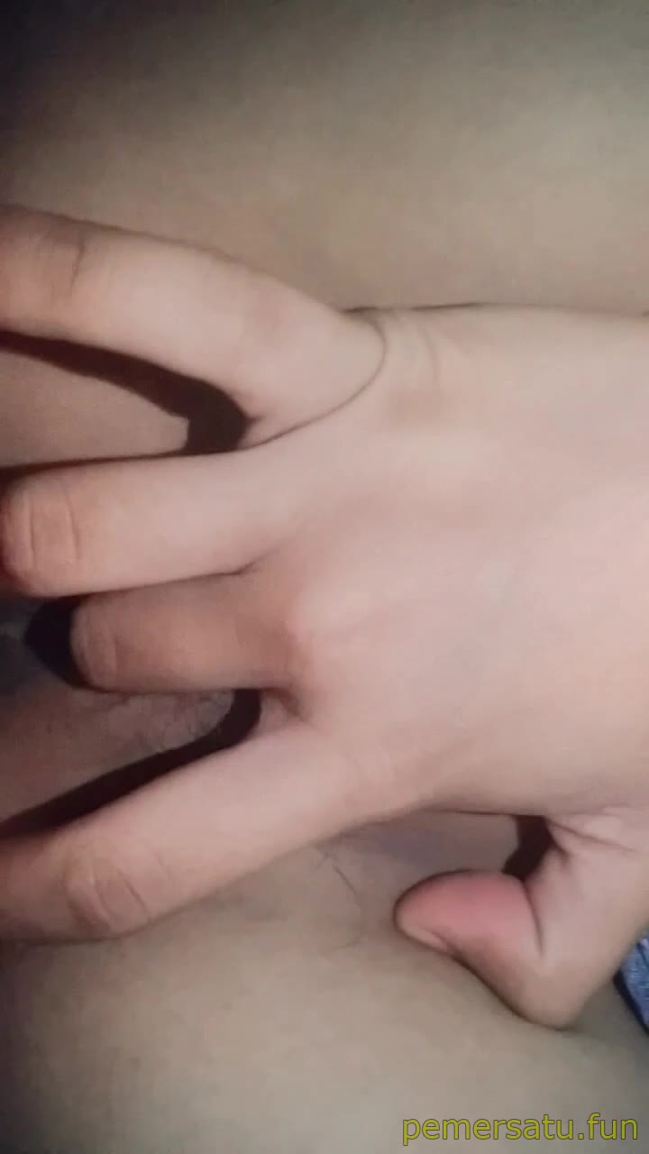 P58 Abg 18yo Hijab Memek Sempit Harum