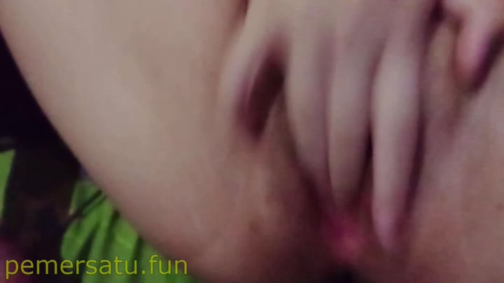 P24 ABG 18yo Sange Mulus Memek Sempit Ada Ngentotnya