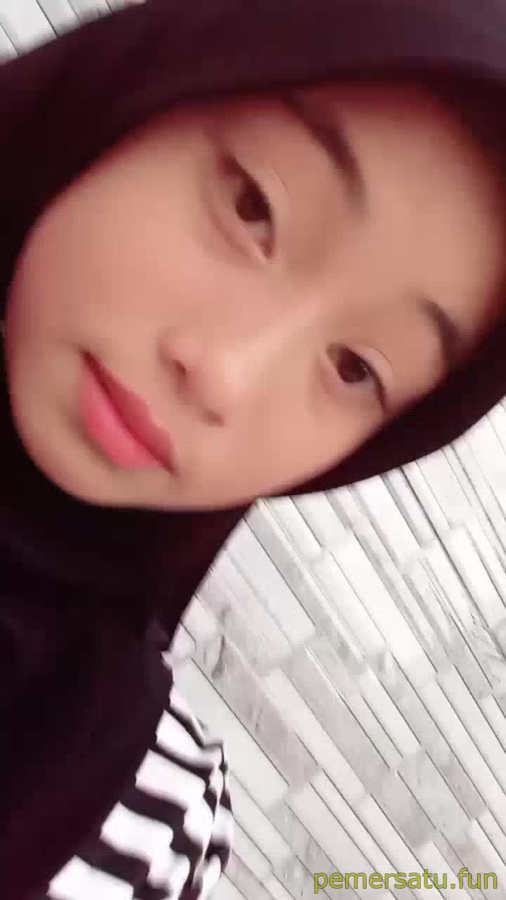 P4 Safitri Jilbab Viral Bikin Sange Pecinta Bokep Indo