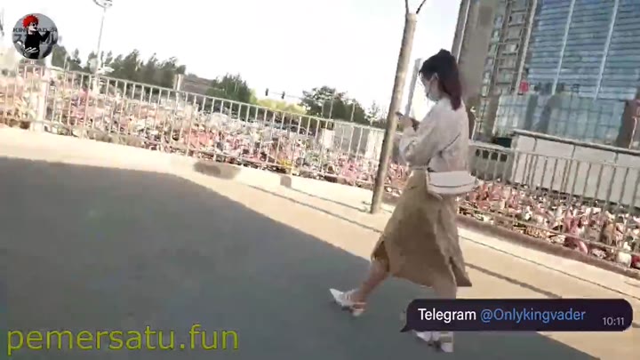 P5 Ngintip Di Eskalator Viral