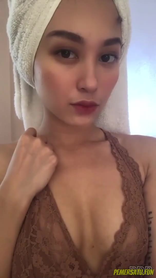 P15 Ahsi 18yo Sange Viral