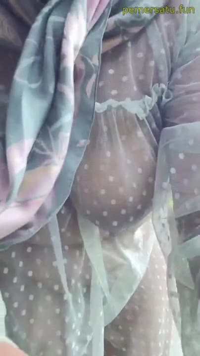 P15 Yona 18yo Ngentot Sambil Ngobrol