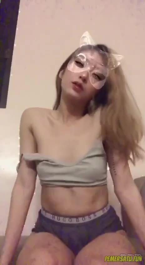 P8 Ahsi 18yo Sange Viral