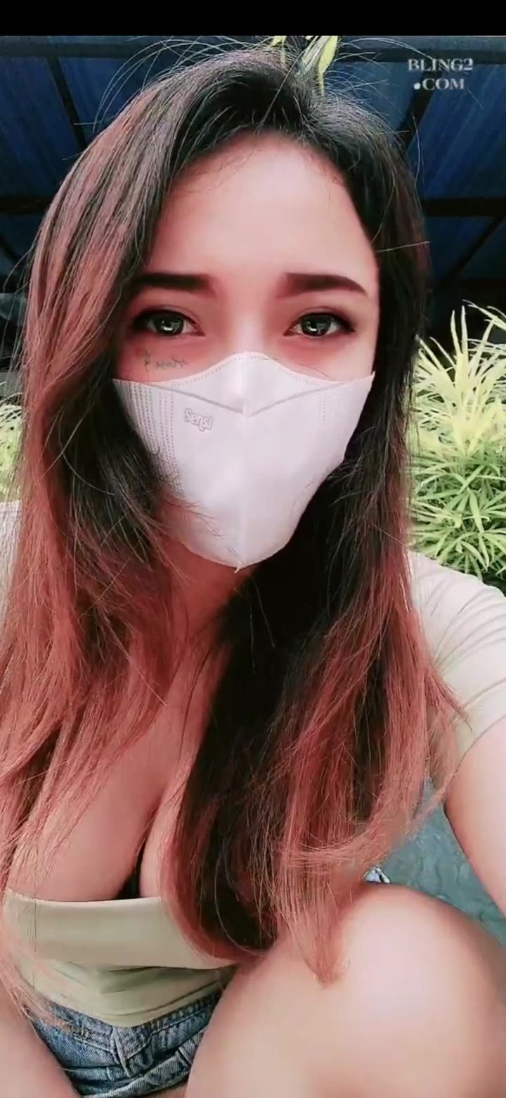 Thumbnail untuk Bokep Indo Cantik Colmek Ditaman bokepin memeksiana terabox