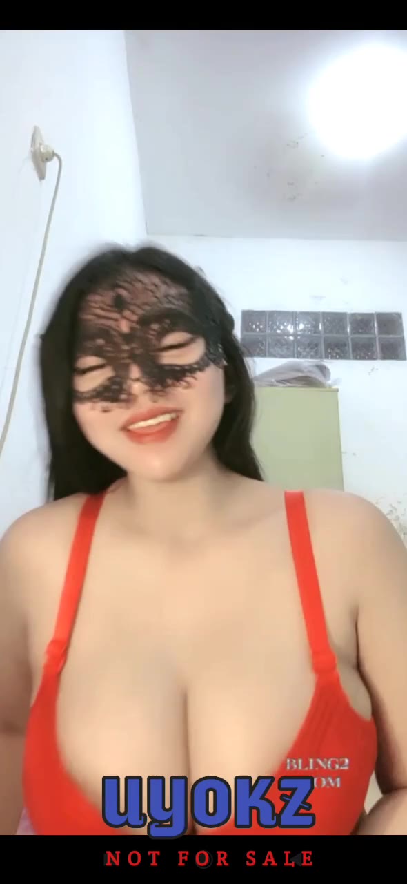 Thumbnail untuk Kak Henzy Spill Memek Lepas Celana Dalem Bokepss