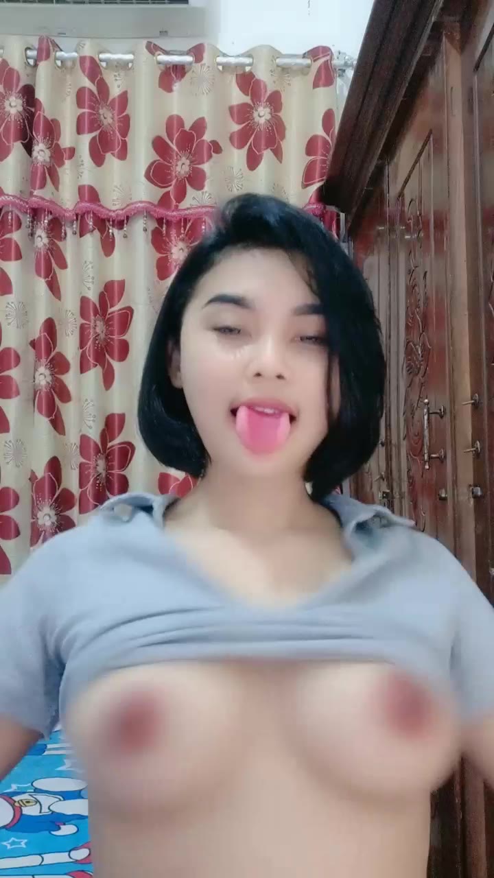 Aurel Toket Bulat Kak