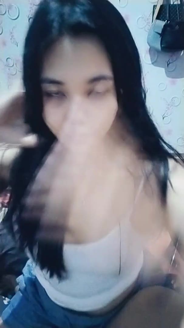 OMEKIN Sisca Dewi Remas Nenen Host Imut Bening -