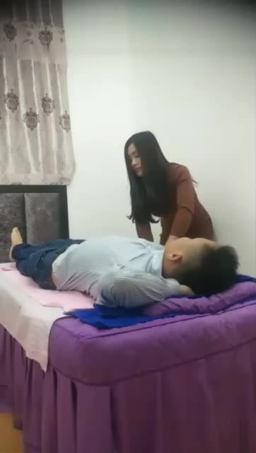 Thumbnail untuk Pijat Plus Ngentot Ilhw tiktok Dood open bo