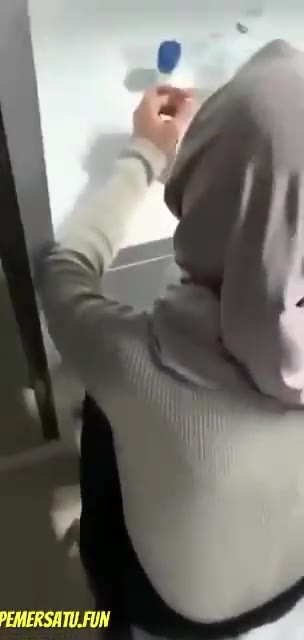 P1 Hijab Senyum Gembira Part