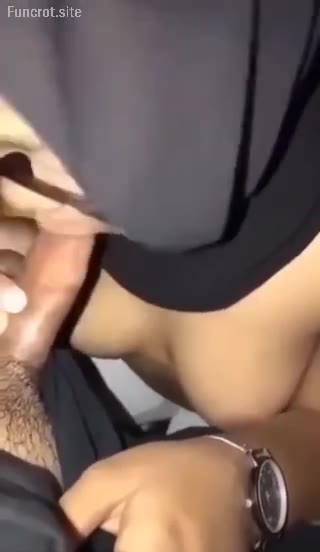 Thumbnail untuk Sepongan Nikmat Hijab Hitam Binal Bokep Indo Viral