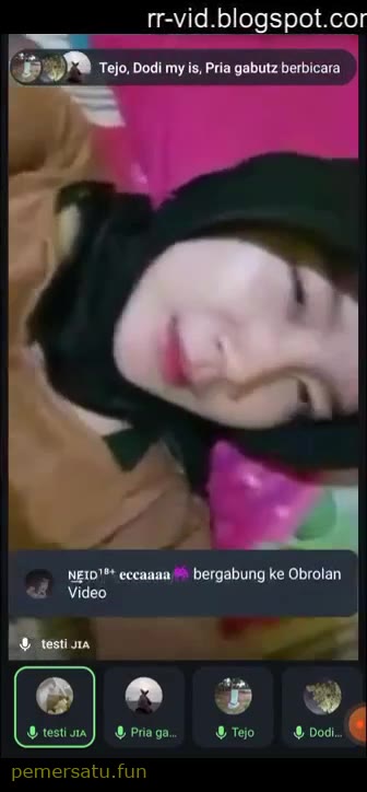 jilbab hitam abg 18yo sange (2)