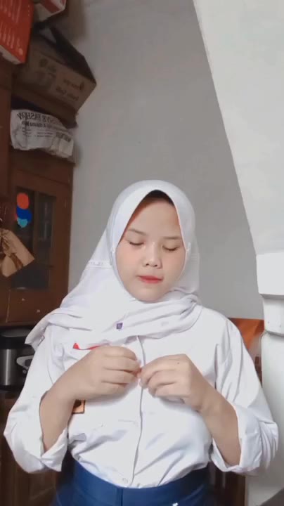 Thumbnail untuk Pamer Body Masih Pake Seragam Osis Doodstream Web