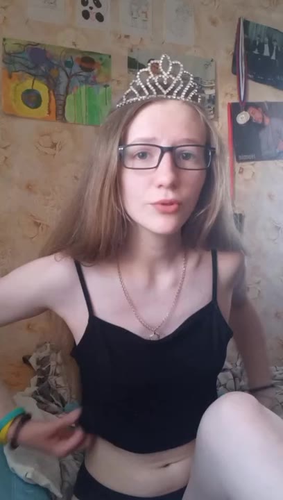 https://postercdn.com/snaps/dqnwga6eatbg9sdz.jpg