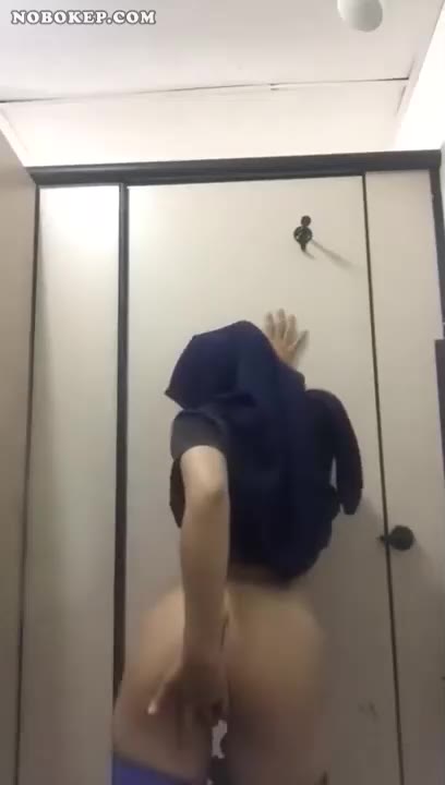 Thumbnail untuk Bokep Indo Viral Abg Hijab Binal Gesek2 Meki