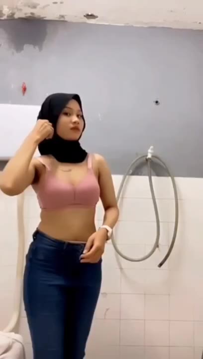 Putri Mega ABG Jilbab Cantik Bugil Buat Pacar