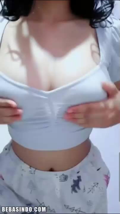 Thumbnail untuk 1306 Bokep Indo Laras Bali Viral Full Lengkap