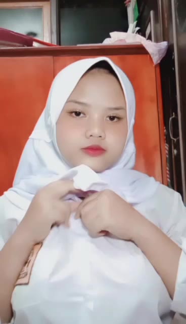 P2 Skandal Viral Resvita Sari Jilbab 18yo Part