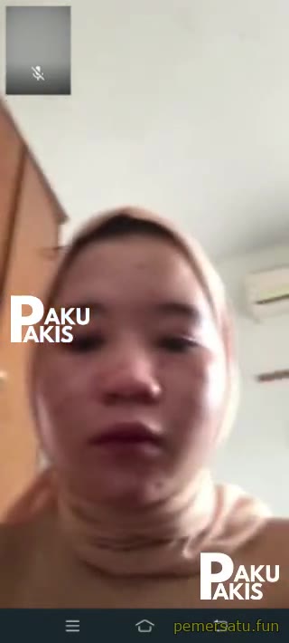 P15 Abg 18yo Colok Memek Pakai Wortel