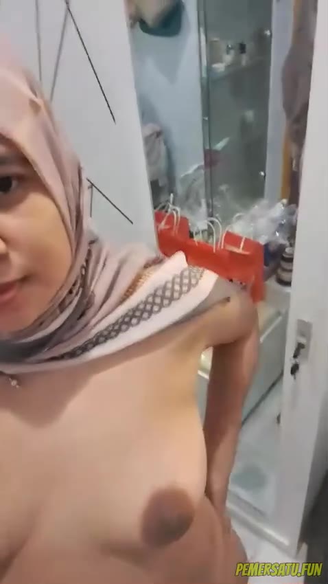 P185 Violet Stw Tante Binal Butuh Lawan Ngewe