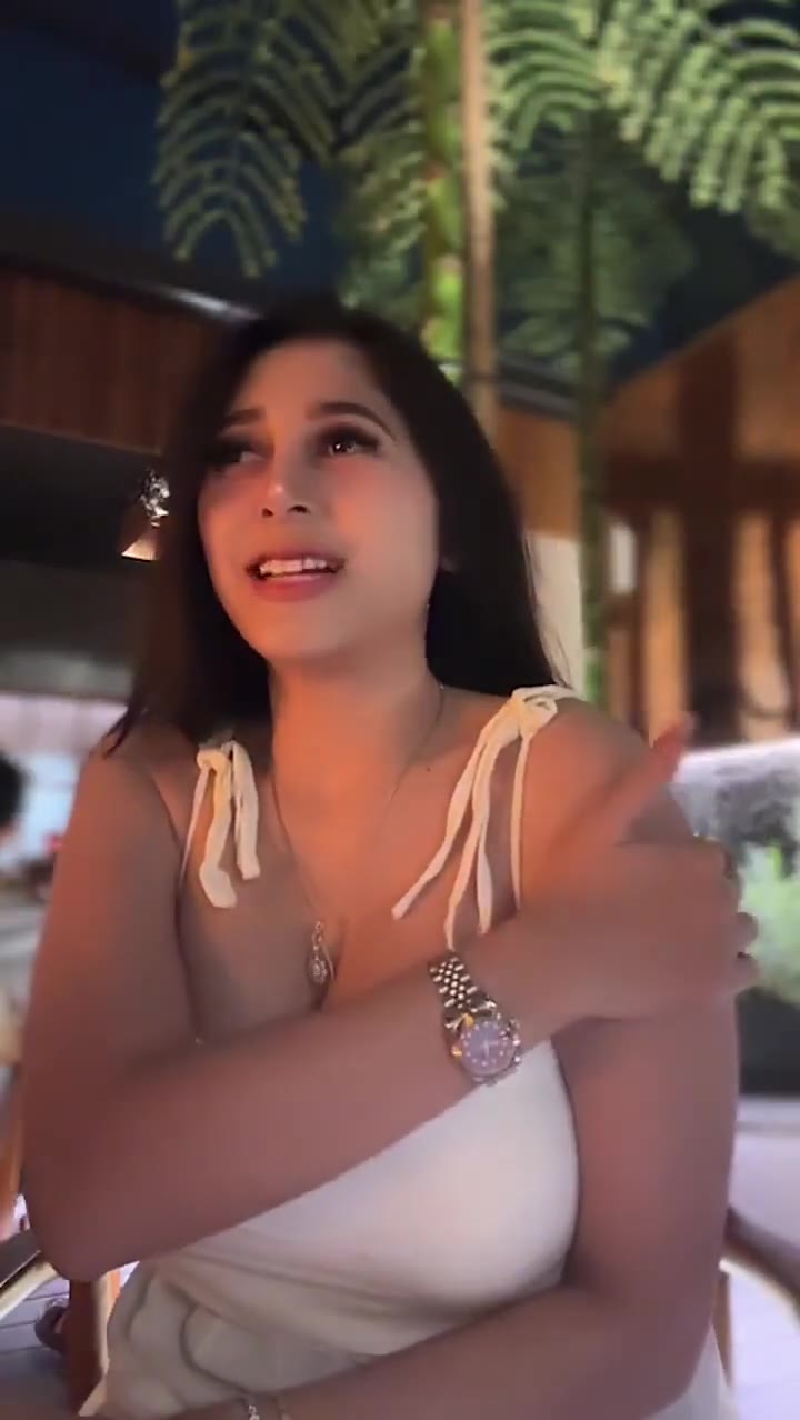 Thumbnail untuk Tania Tnyy Mama Muda Semangka Manis Bernutrisi Tinggi