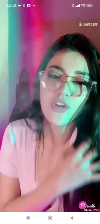 Thumbnail untuk Bestienya Jilat Susu Rosalinda Video colmek Memek Open
