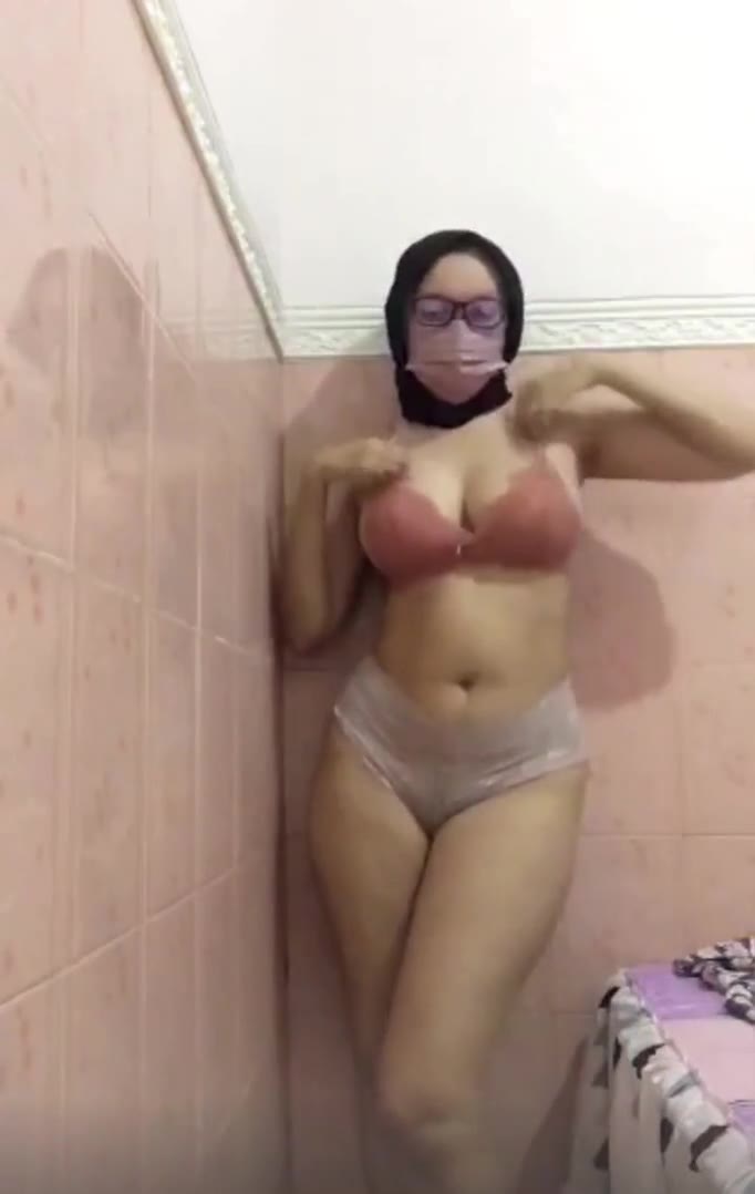 Thumbnail untuk Mahasiswi Hijabers Mode Nakal Kirim Pap Bugil Ke