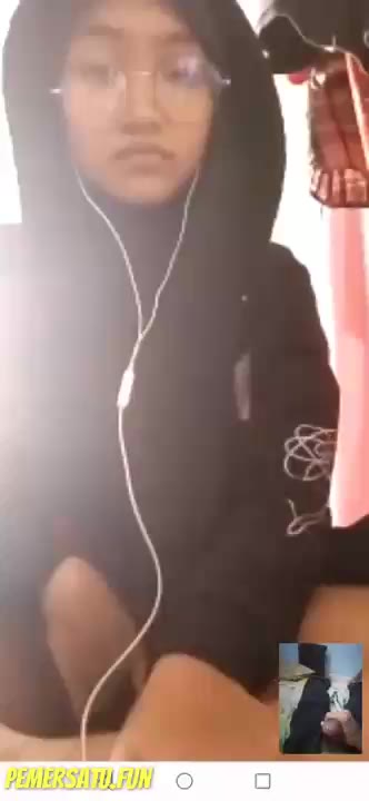 P1 Aisyah Sange Liat Kontol Part