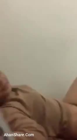 Thumbnail untuk Bokep Indo Jilmek Memek Pacar Hijab Hampir Ketahuan