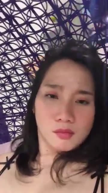 VIRLY BETE DI KASIH PAP BURUNG