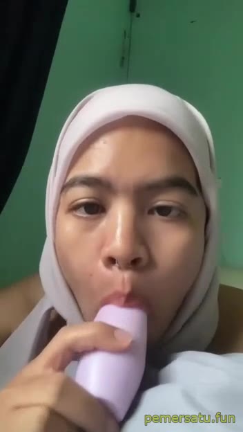 P5 Hijab Kacamata Butul Kontol