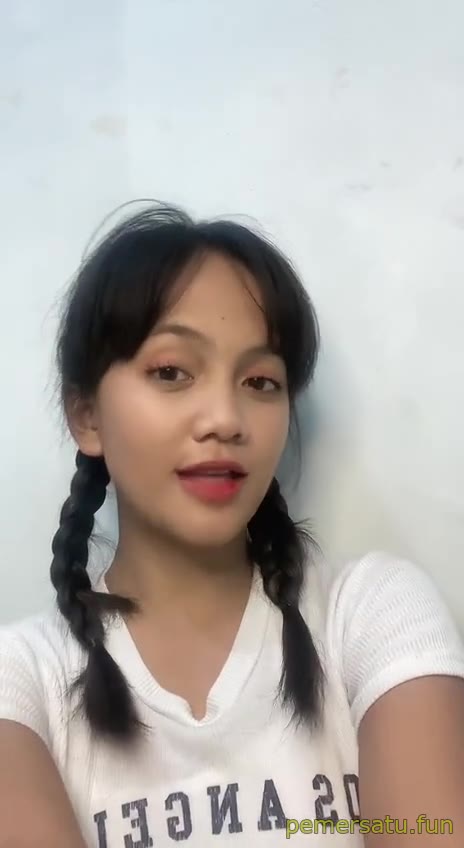 P2 Amalia Abg 18yo Sange Memek Sempit