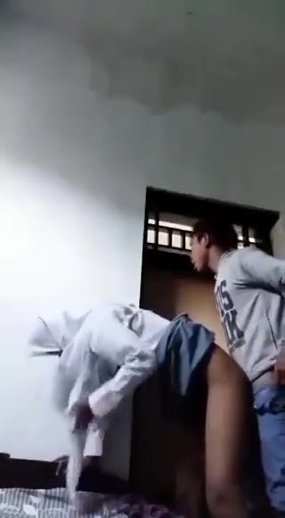 Thumbnail untuk Jilbab Sma Ngewe Dikamar Takut Ketahuan Hijabers Ngentot