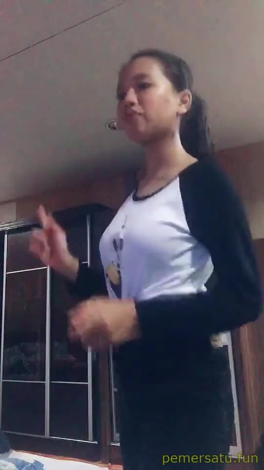 P178 Nurul Syafina Jilbab Pap Tetek