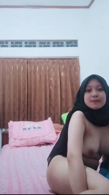 Parfum Hijab Viral Omek Pakai Botol