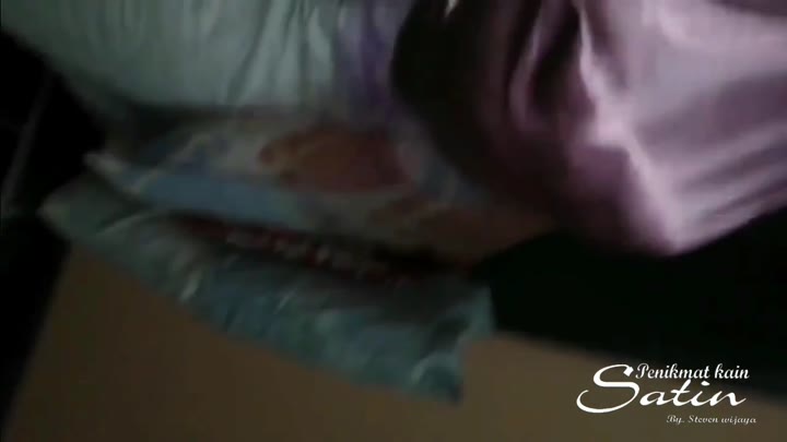 Gilaaaa Crot Di Jilbab Satin Istri, Sensasinya