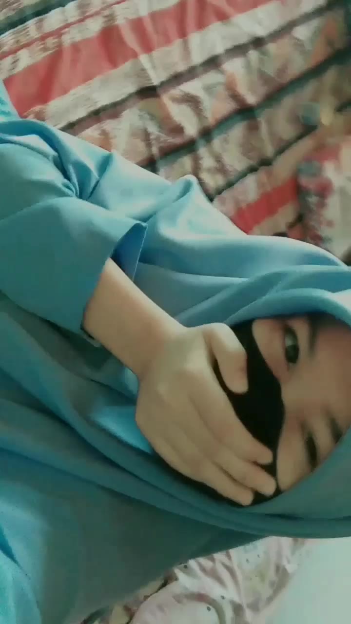 P1 Nur Hidayah Jilbab Mulus Sange Colmek Part
